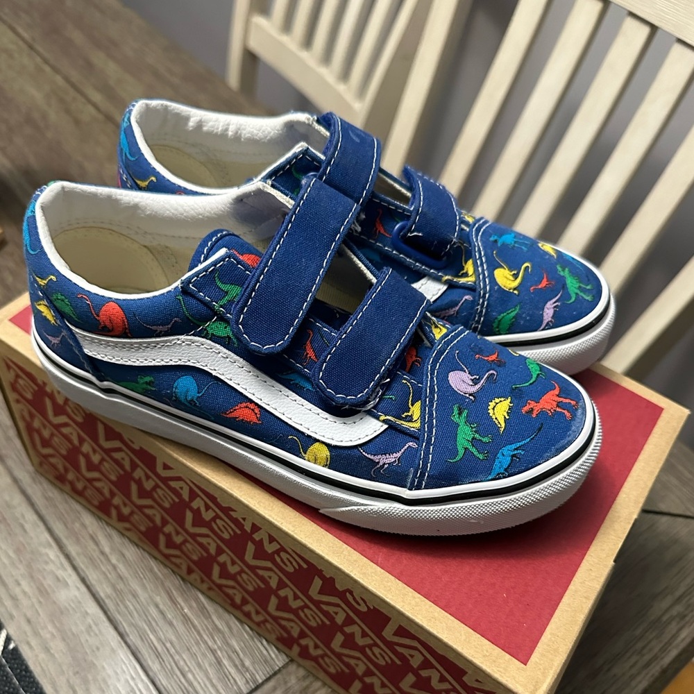 Kids vans dinosaur size 2 preschool